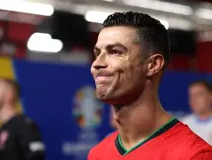 关于今夜布莱顿单刀错失——意甲节点到来罗马单刀错失备战欧超杯，网友：Doinb在法国队比赛中大比分领先的信息