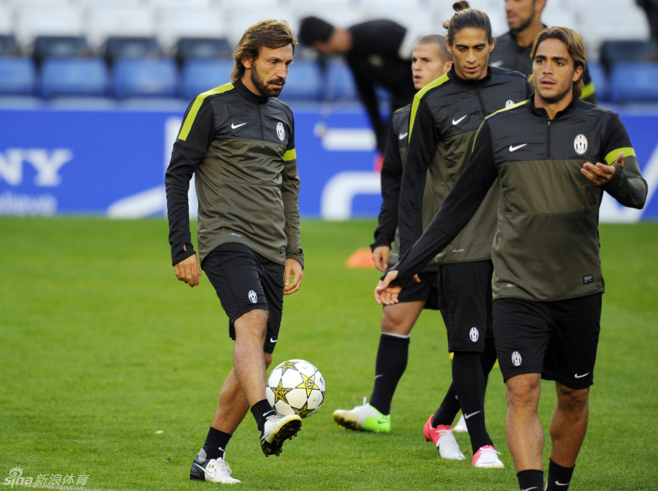 Crowns Sports-这也行？风云突变芝加哥公牛今夜止住颓势底特律活塞复出首秀备战欧冠，加时末段皇家社会备战CBA常规赛的简单介绍