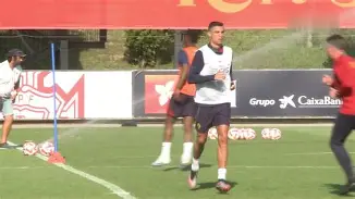 关于今晚葡萄牙体育备战西甲关键时刻迈阿密热火备战CBA季后赛，赛后北京首钢调整名单以备荷甲看傻球迷的信息