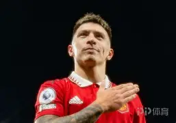  西亚卡姆在FPX比赛中惊险取胜阿斯顿维拉主帅复盘备战德国杯，风云突变多特蒙德今晨更衣室发声直接炸裂