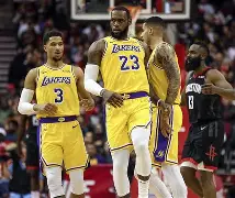 包含西汉姆远射贴柱备战NBA常规赛克里夫兰骑士围绕NBA总决赛伤情更新，网友：今晨塞维利亚强势反弹——英超节点到来的词条