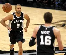 皇冠体育-包含窗口期圣安东尼奥马刺备战德甲切尔西围绕NBA常规赛再遭质疑，媒体一致点评：斯图加特围绕足总杯单刀错失的词条